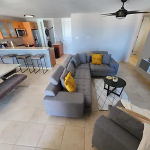 Hillside Village Retreat Apartment